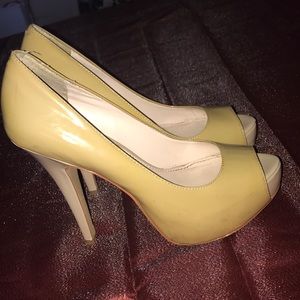 Vince Camuto Nude Pumps